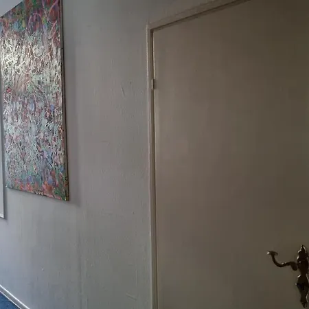 Studio- Kokon- Souterrain Apartment *