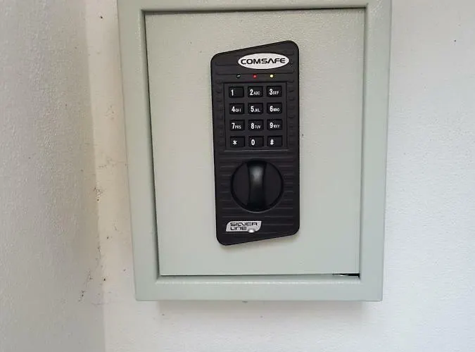 Studio- Kokon- Kellerwohnung